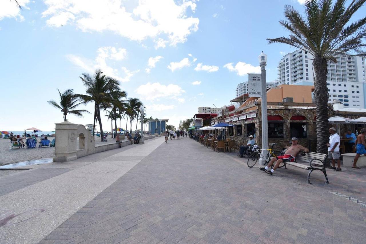 Newly Renovated 1 Bedroom Apt Designer Unit # 3 Dania Beach Bagian luar foto